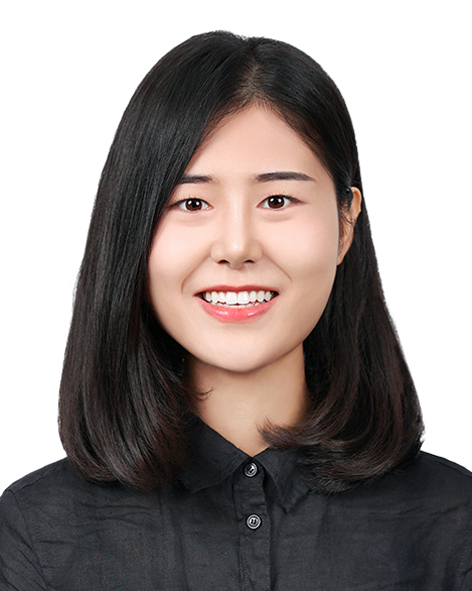 Julie.jpg